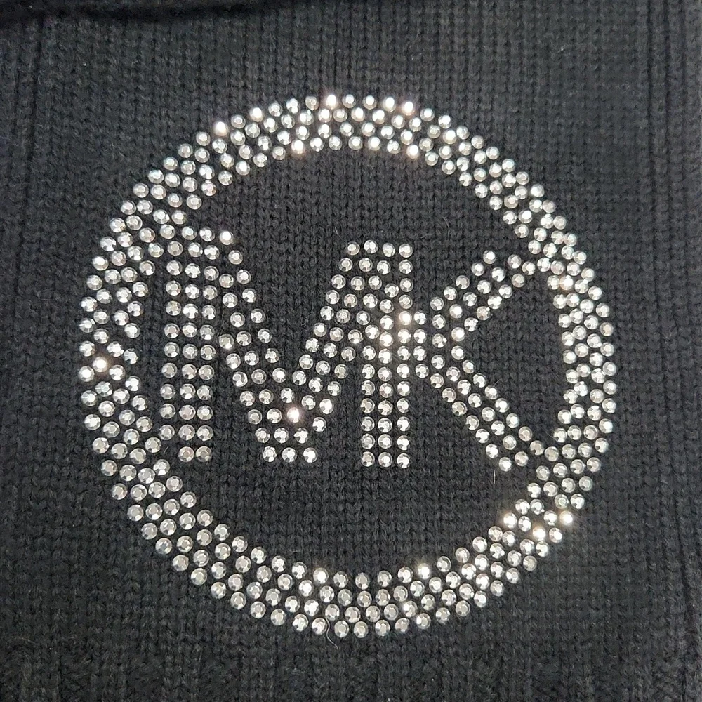 NWOT Michael Kors Mirror Stud Black Knit Beanie & Scarf Set